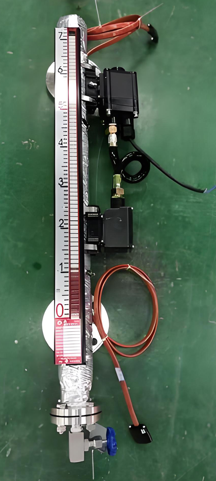 DKS-UHZ57/DR电伴热式磁性液位计001